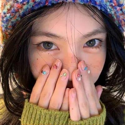明天,我会成为谁的女友