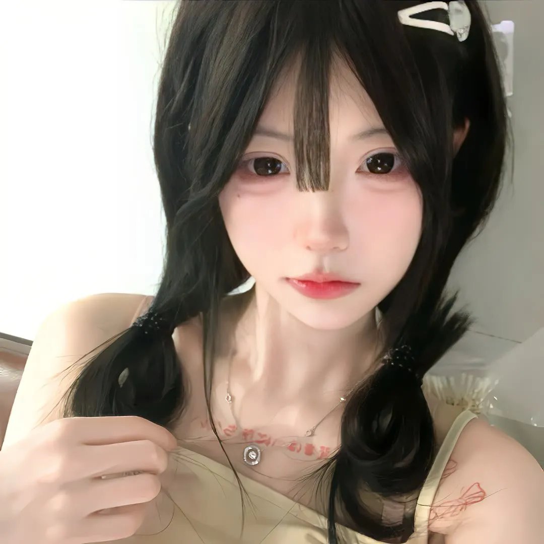 谁杀了她